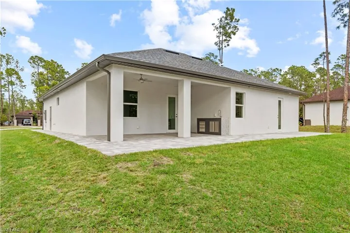3990  27th NE AVE, Naples, FL 34120