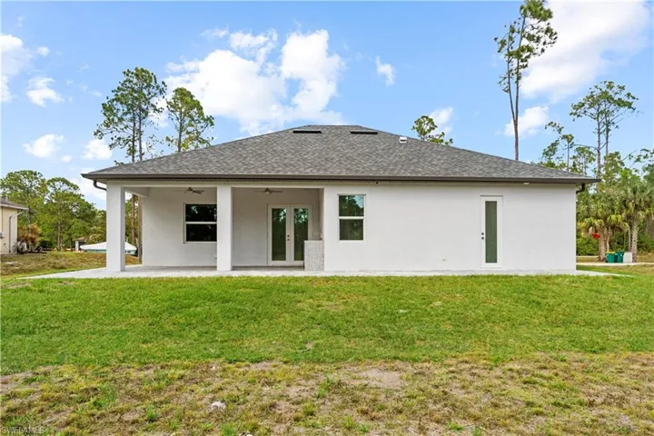3990  27th NE AVE, Naples, FL 34120