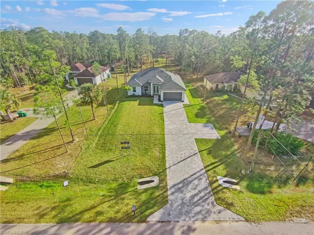 3990  27th NE AVE, Naples, FL 34120