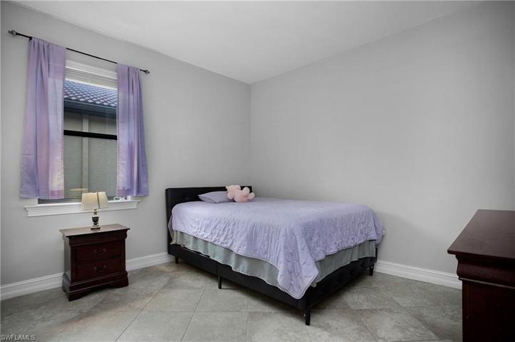4th Bedroom / Den