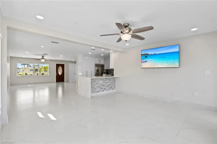 107 Albatross St, Fort Myers Beach, Florida 33931