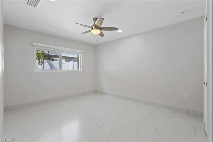 107 Albatross St, Fort Myers Beach, Florida 33931