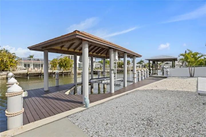 107 Albatross St, Fort Myers Beach, Florida 33931