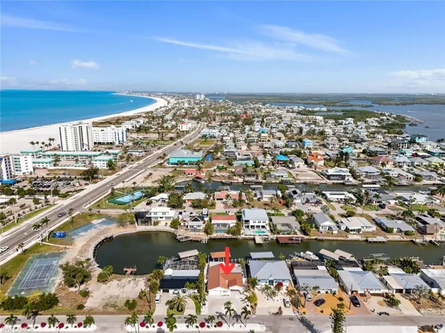 107 Albatross St, Fort Myers Beach, Florida 33931
