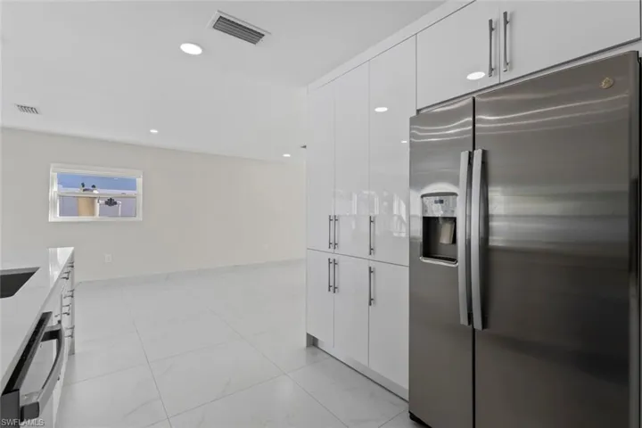 107 Albatross St, Fort Myers Beach, Florida 33931