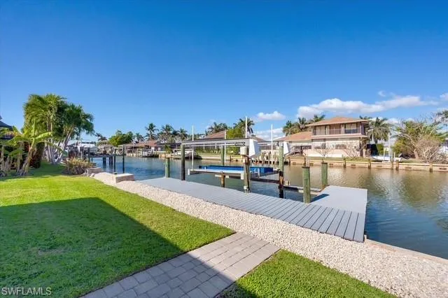 467 Balsam Ct, Marco Island, Florida 34145