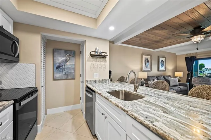 200 Lenell Rd 215, Fort Myers Beach, Florida 33931