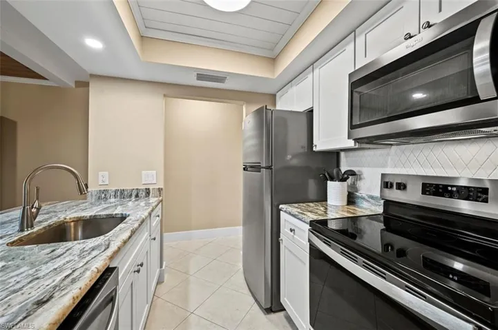 200 Lenell Rd 215, Fort Myers Beach, Florida 33931