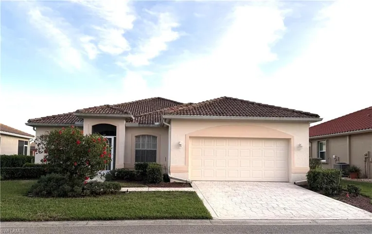 11081  Lakeland  CIR, Fort Myers, FL 33913