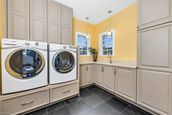 65 Mahogany Dr, Naples, Florida 34108