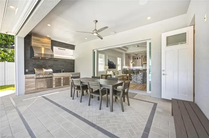 553 106th Ave N, Naples, Florida 34108
