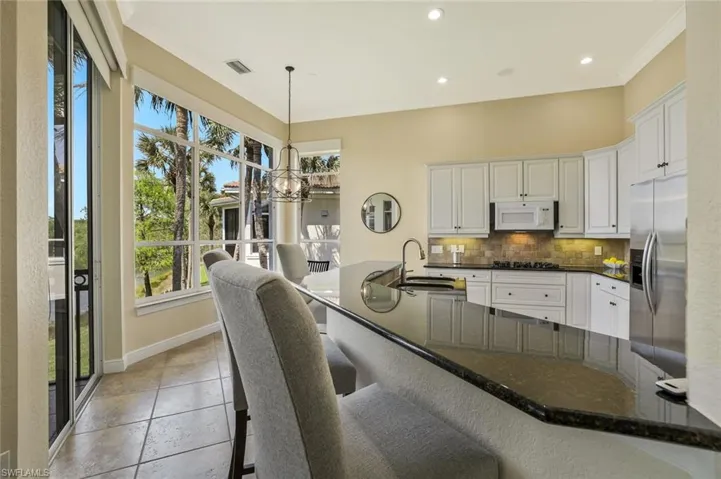 15539 Monterosso Ln 202, Naples, Florida 34110