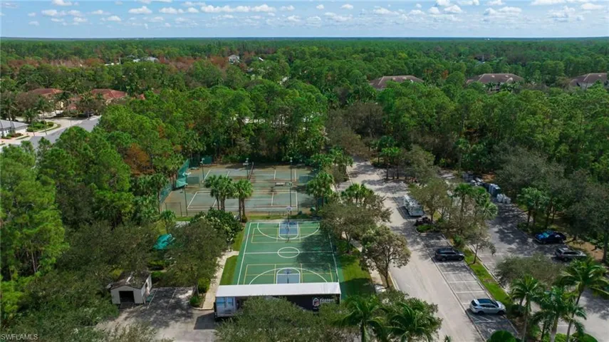 1664  Tarpon Bay S DR, Naples, FL 34119