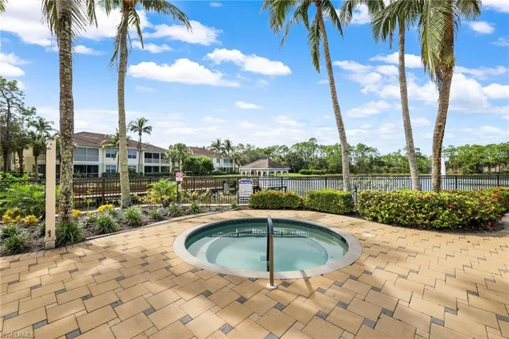 1664  Tarpon Bay S DR, Naples, FL 34119