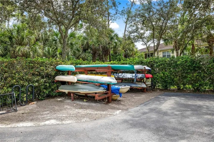 1664  Tarpon Bay S DR, Naples, FL 34119