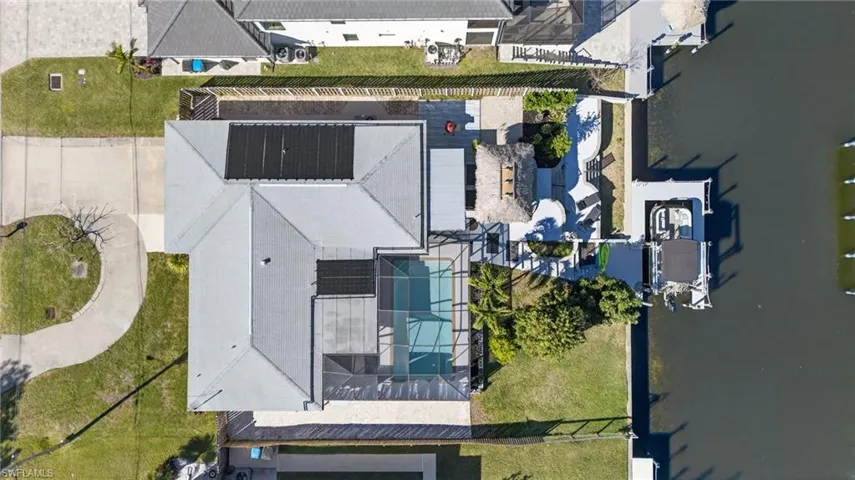 Drone / aerial view