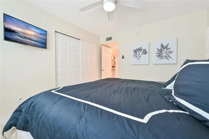 Guest bedroom
