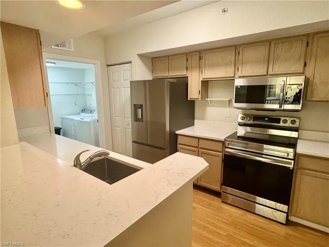 4620 Saint Croix Ln 932, Naples, Florida 34109