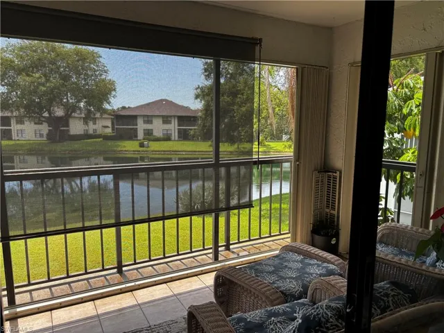 1600 Misty Pines Cir 206, Naples, Florida 34105