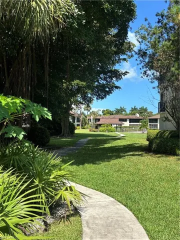 1600 Misty Pines Cir 206, Naples, Florida 34105