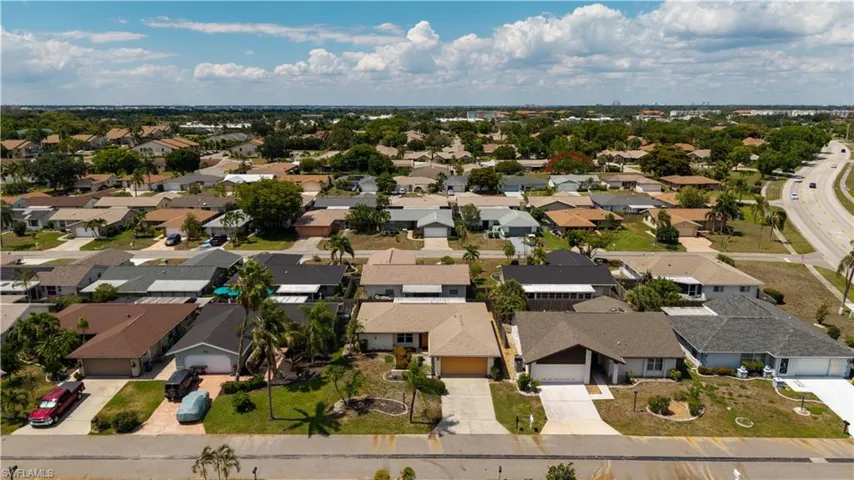 9708  Foxglove  CIR, Fort Myers, FL 33919