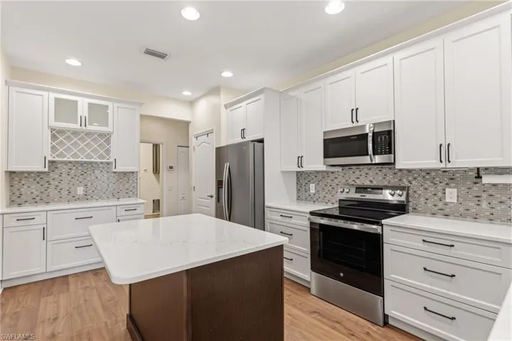 15505  Pricklegrass  CT, Alva, FL 33920