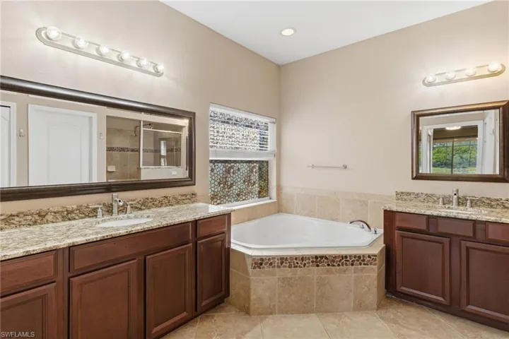 15505  Pricklegrass  CT, Alva, FL 33920