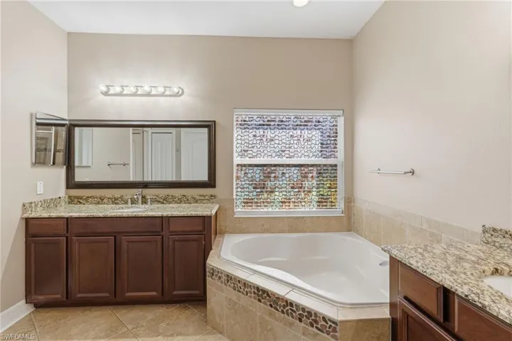 15505  Pricklegrass  CT, Alva, FL 33920
