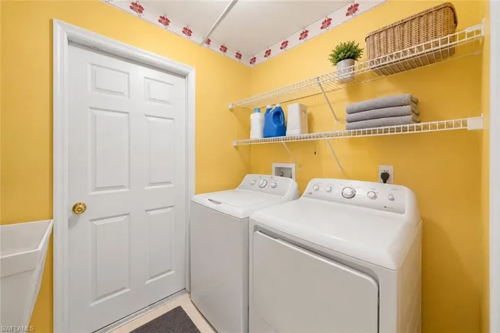 634 Tarapin Ave, Lehigh Acres, Florida 33974