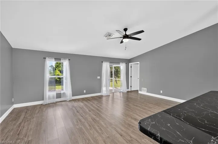 4305 Ne 20th Pl, Cape Coral, Florida 33909