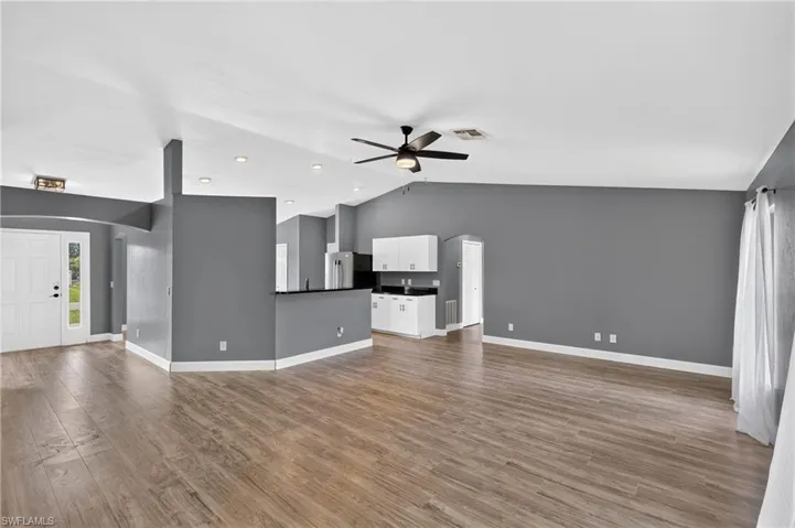 4305 Ne 20th Pl, Cape Coral, Florida 33909