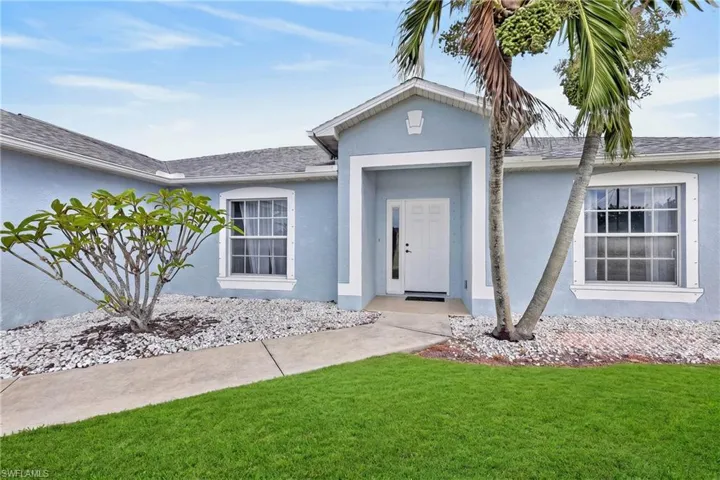 4305 Ne 20th Pl, Cape Coral, Florida 33909