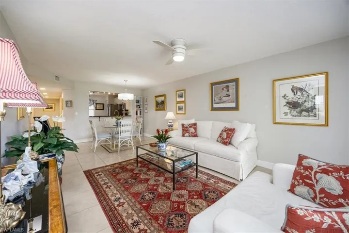 1330 Derbyshire Ct # E104, Naples, Florida 34116