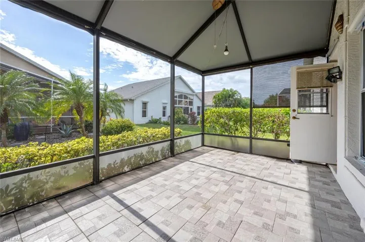 Screened in lanai