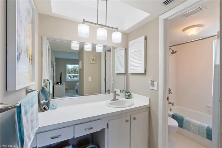 159 Quails Nest Rd 1084, Naples, Florida 34112