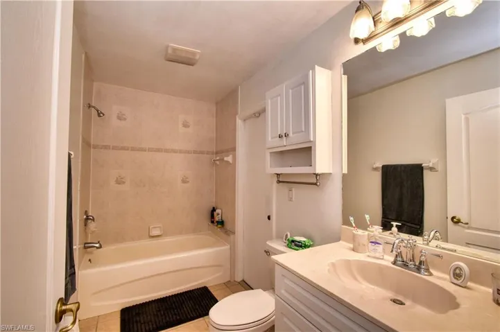 1421 Sw 2nd Ave, Cape Coral Fl 33991