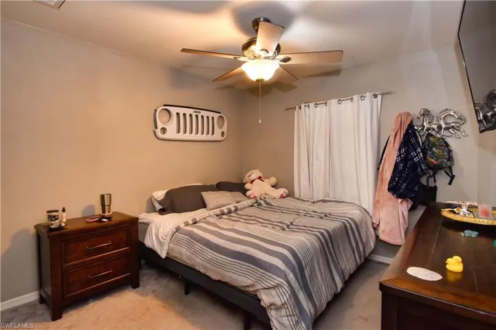 1421 Sw 2nd Ave, Cape Coral Fl 33991