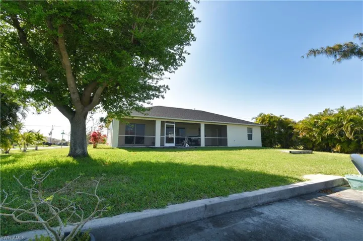 1421 Sw 2nd Ave, Cape Coral Fl 33991