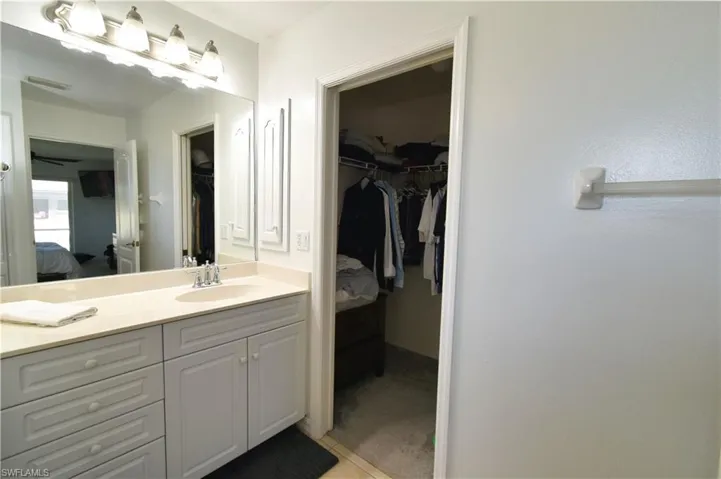 1421 Sw 2nd Ave, Cape Coral Fl 33991