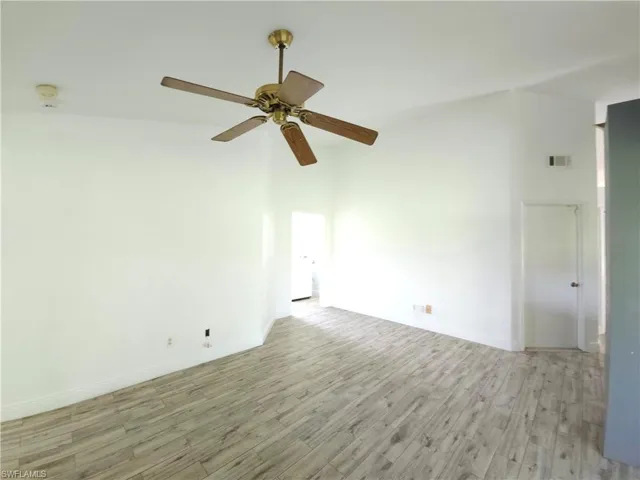 561 Foxcreek Dr, Lehigh Acres, Florida 33974