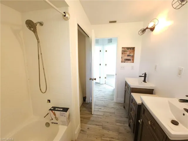 561 Foxcreek Dr, Lehigh Acres, Florida 33974