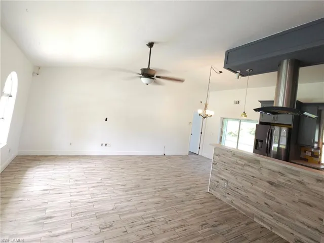 561 Foxcreek Dr, Lehigh Acres, Florida 33974