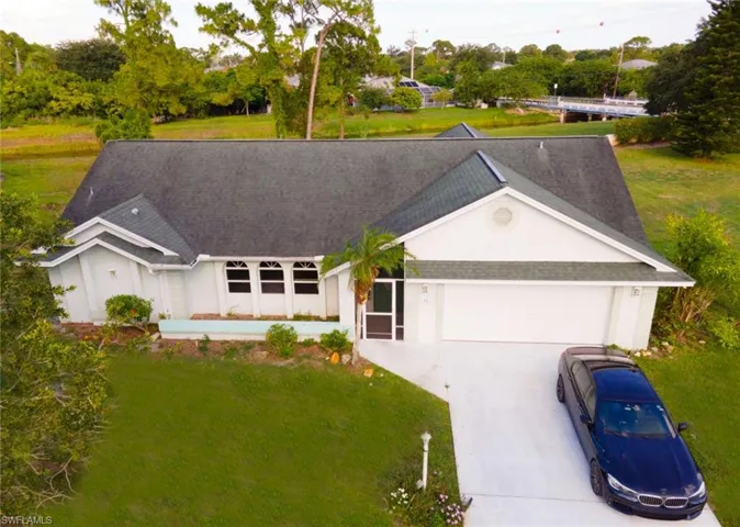 561 Foxcreek Dr, Lehigh Acres, Florida 33974