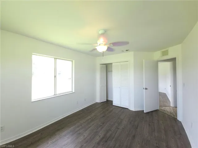 561 Foxcreek Dr, Lehigh Acres, Florida 33974