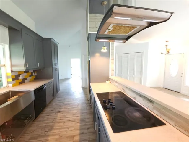 561 Foxcreek Dr, Lehigh Acres, Florida 33974
