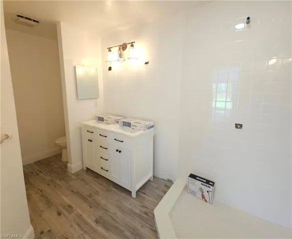 561 Foxcreek Dr, Lehigh Acres, Florida 33974