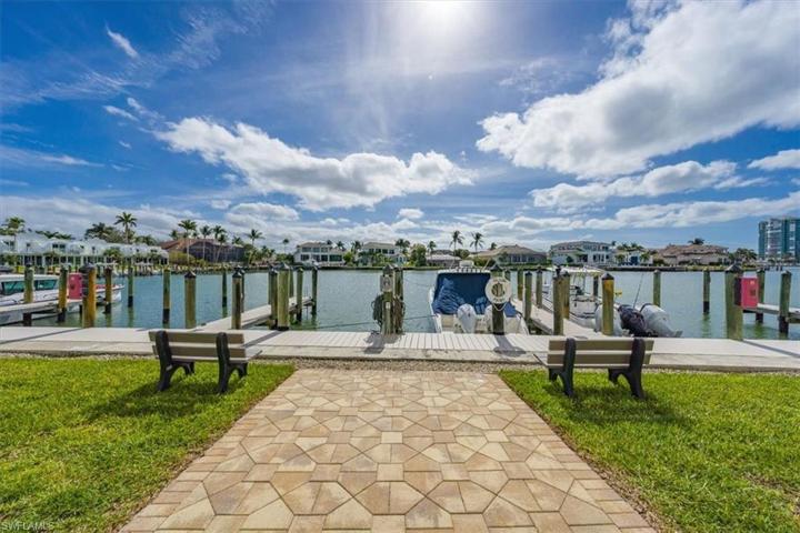 Docks for lease
