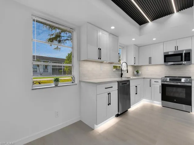 4941  Aztec  CIR, Naples, FL 34112
