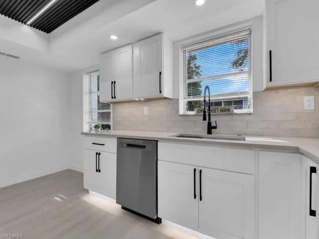 4941  Aztec  CIR, Naples, FL 34112