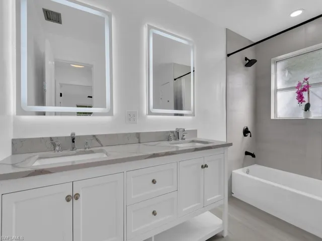 4941  Aztec  CIR, Naples, FL 34112
